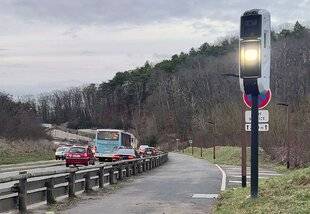 Auto Plus 1954 “Notificateur lumineux” sur les radars tourelles