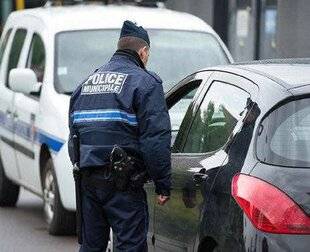 Auto Plus 1955 Pouvoirs étendus de la police municipale : ça se précise