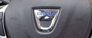 Auto Plus 1955 Dossier occasion - Dacia de seconde main : toujours moins chères que les Renault ?