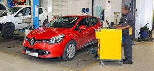 Auto Plus 1956 L’info utile : Face à un parc de plus en plus âgé - Les concessionnaires veulent attirer les “anciennes”