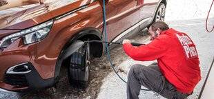 Auto Plus 1957 L’info utile : Fin des vacances d'hiver - Dessalage de votre voiture : c'est le moment !