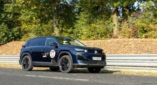 Auto Plus 1960 Dossier - Spécial électriques : tous les modèles mesurés par le labo Auto Plus et notre sélection de nouveautés