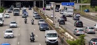 Auto Plus 1960 L’info utile : Parc automobile français - Des voitures plus nombreuses, et plus âgées