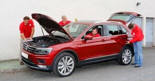 Auto Plus 1960 Volkswagen Tiguan (2016-2024)