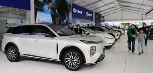 Auto Plus 1961 L'essentiel : Le tour du monde des best-sellers