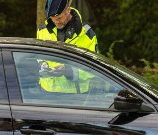 Auto Plus 1965 L’essentiel - Amende forfaitaire délictuelle : le bilan de la Cour des comptes