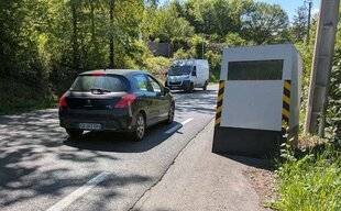 Auto Plus 1965 Et maintenant, les faux radars “épouvantails” ?