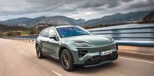 Auto Plus 1967 Panoramique : Le Porsche Cayenne Turbo Electric de 857 ch