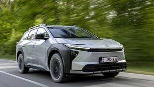 Auto Plus 1971 Détaillé : Le Toyota bZ4X Touring Grande Autonomie de 224 ch