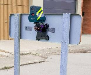 Auto Plus 1973 L’essentiel : Le zapping des radars