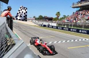 Auto Plus 1973 Le sport - F1 : renaissance en rouge pour Hamilton