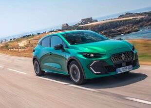 Auto Plus 1975 Panoramique : La Renault Clio 1.2 Eco-G EDC6 de 120 ch