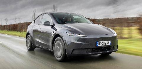 Auto Plus 1980 Tesla Model Y