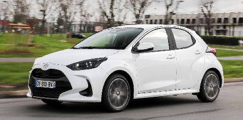 Auto Plus 1980 Toyota Yaris