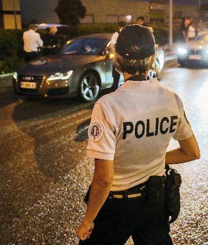 Auto Plus 1982 La réponse du gouvernement aux troubles à l’ordre public et aux comportements dangereux sur la route Loi Ripost : le grand virage sécuritaire