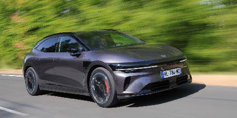 Auto Plus 1983 Premier test la Zeekr 7GT Empilement d’arguments