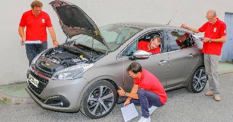 Auto Plus 1984 Peugeot 208 (2012 - 2019)