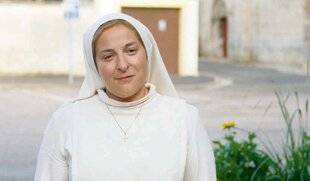 Nous Deux 4058 Bénie soit Marilou Berry !