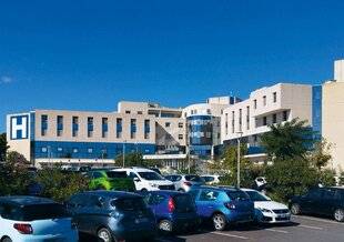 Nous Deux 4059 Hôpital : la fin du parking payant ?