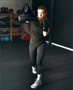 Nous Deux 4060 Laura “ Grâce à la boxe, je fais du bien aux autres ”