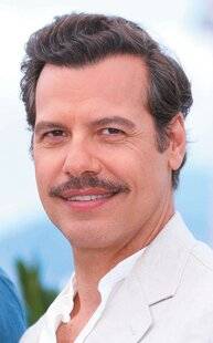 Nous Deux 4082 Le feu sacré de la comédie