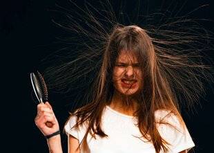 Nous Deux 4083 Comment dompter les cheveux électriques