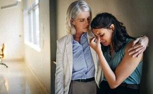 Nous Deux 4085 « J'en ai assez de travailler pour deux ! »