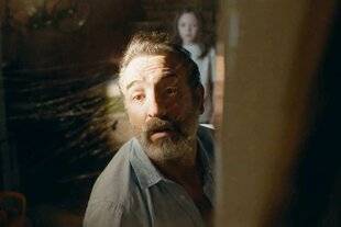 Nous Deux 4086 Jean Dujardin en version XXS