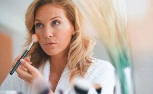 Nous Deux 4086 Comment maquiller une peau fragilisée ?