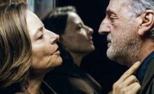 Nous Deux 4091 Jody Foster mène l'enquête… en français !