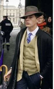 Nous Deux 4092 Un adotective