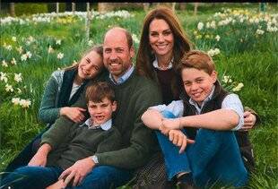 Nous Deux 4097 Ils dévoilent leur carte de vœux