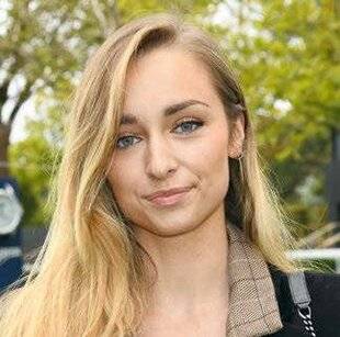 Nous Deux 4098 C'est elle qui le dit