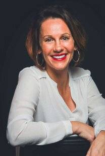 Nous Deux 4098 Virginie : "Je n'aurais jamais imaginé qu'une robe me sauverait d'un cancer de la peau"