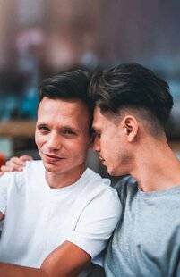 Nous Deux 4098 Par amour ou par pitié