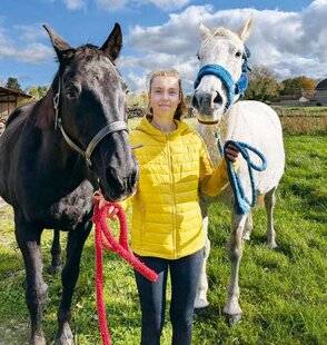 Nous Deux 4104 Coralie “Les chevaux m'ont aidée à me reconstruire après l'inceste”
