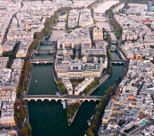 Nous Deux 4105 La Seine, la Seine, la Seine…
