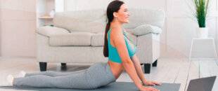 Nous Deux 4105 Le soir, je m'étire pour bien dormir