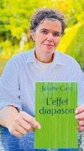 Nous Deux 4108 C'est une présence envahissante que j'ai appris à accepter