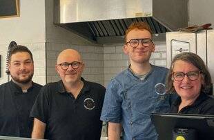 Nous Deux 4109 Nous avons créé un restaurant-traiteur pour notre fils autiste