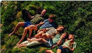 Nous Deux 4116 Ils célèbrent leurs noces de cristal