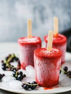 Nous Deux 4120 Nos desserts aux fruits rouges pour inviter l'été
