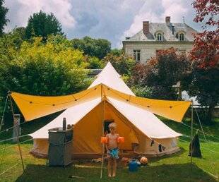 Nous Deux 4121 Le camping, c'est le paradis