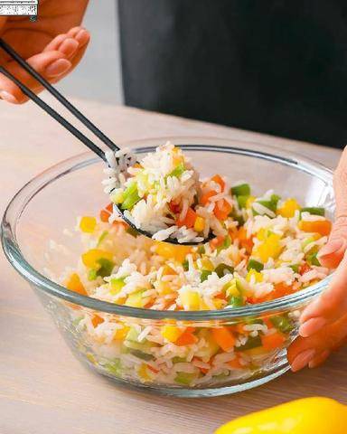 Nous Deux 4125 Comment équilibrer… la salade de riz