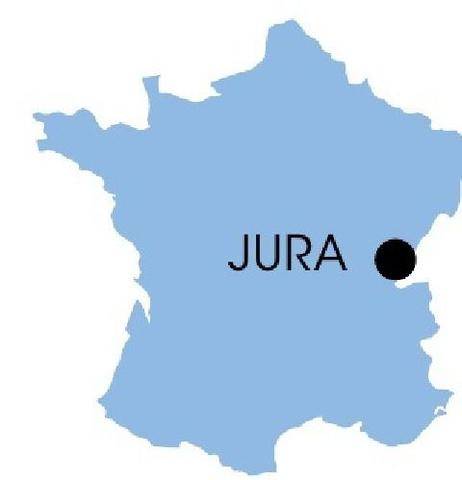 Nous Deux 4127 Le Jura, de la nature en cascades