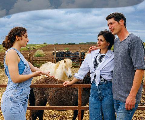 Nous Deux 4128 Coup de foudre à la ferme