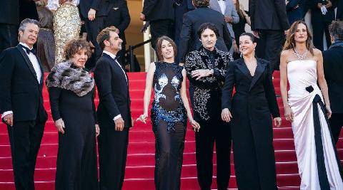 Nous Deux 4132 Liliane Rovère Une vie follement romanesque