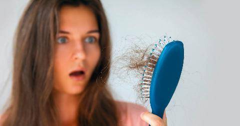 Nous Deux 4132 Cheveux Moins dure sera la chute…