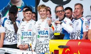 L'Auto-Journal 1189 REMUE-MÉNAGE CHEZ RED BULL