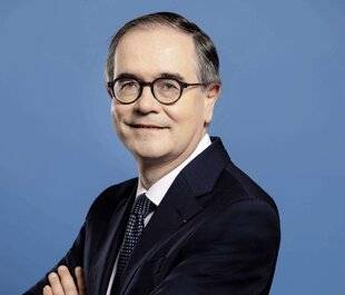 L'Auto-Journal 1190 RENAULT GROUP CHOISIT FRANÇOIS PROVOST